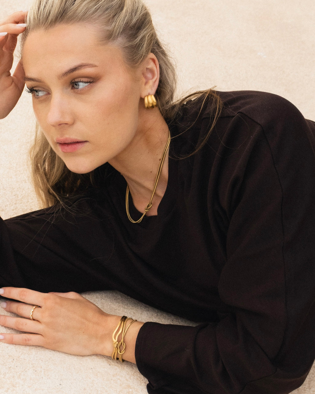 Knot Bangle Gold