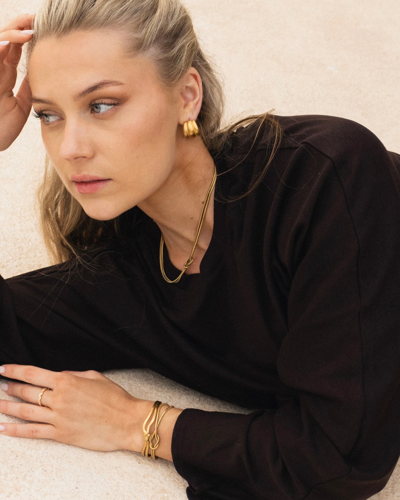Knot Bangle Gold