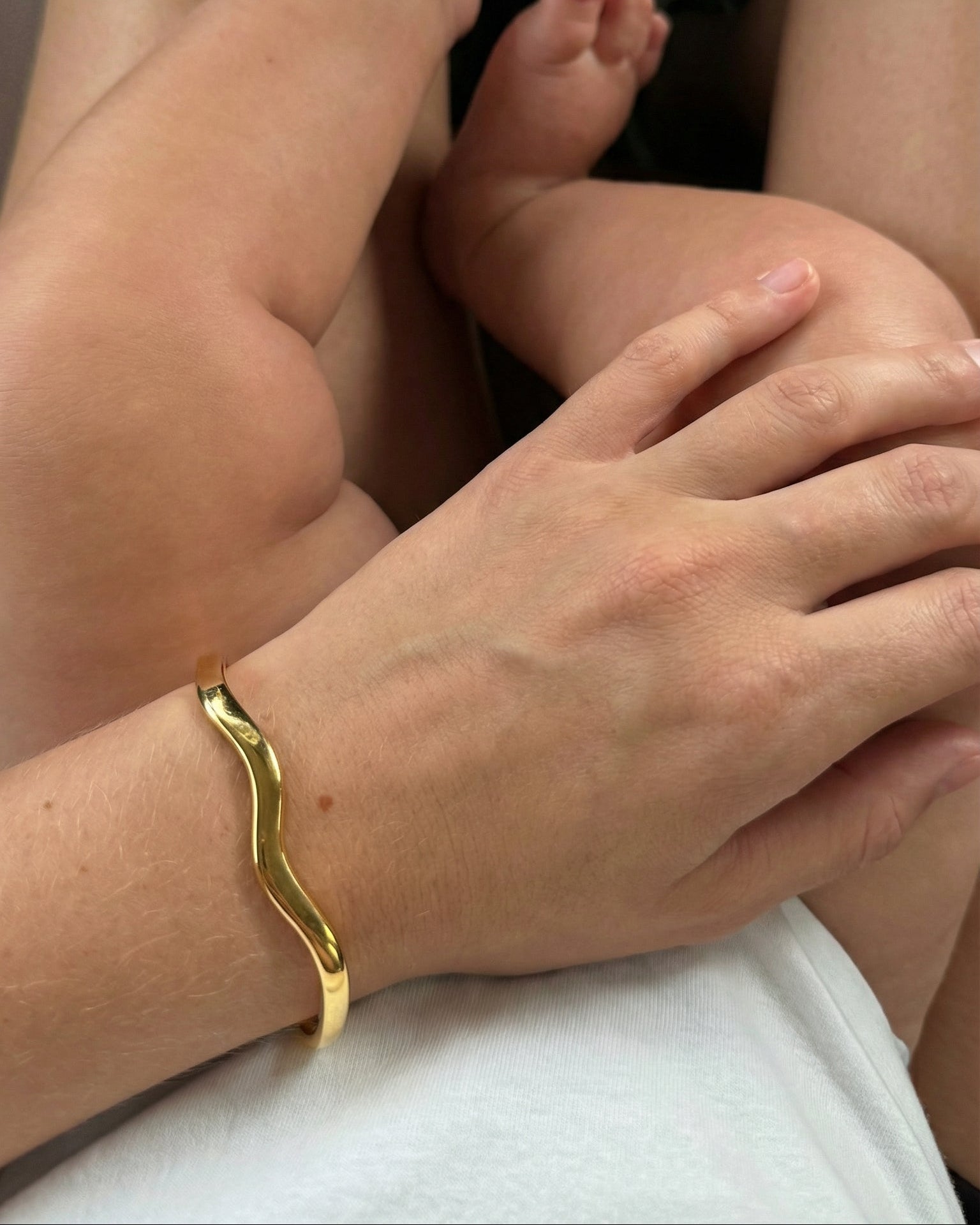 Wavy Bangle