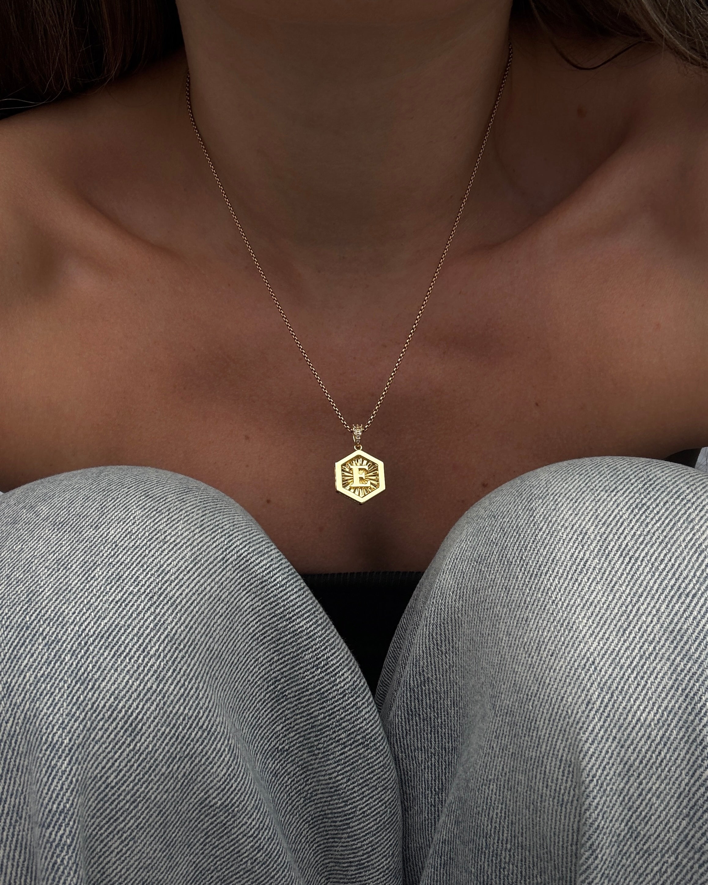 Letter Necklace Gold