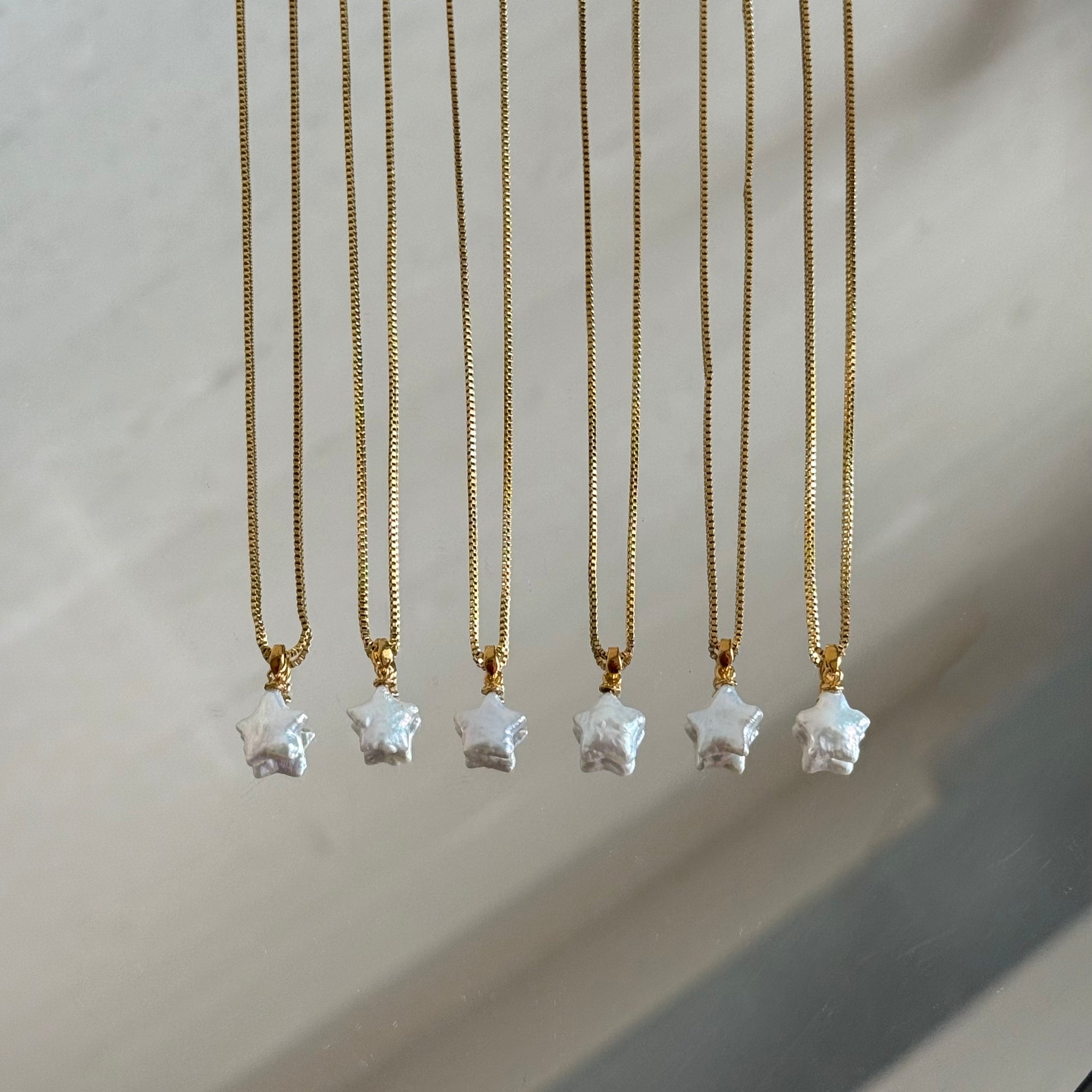 Pearl Star Necklace Gold