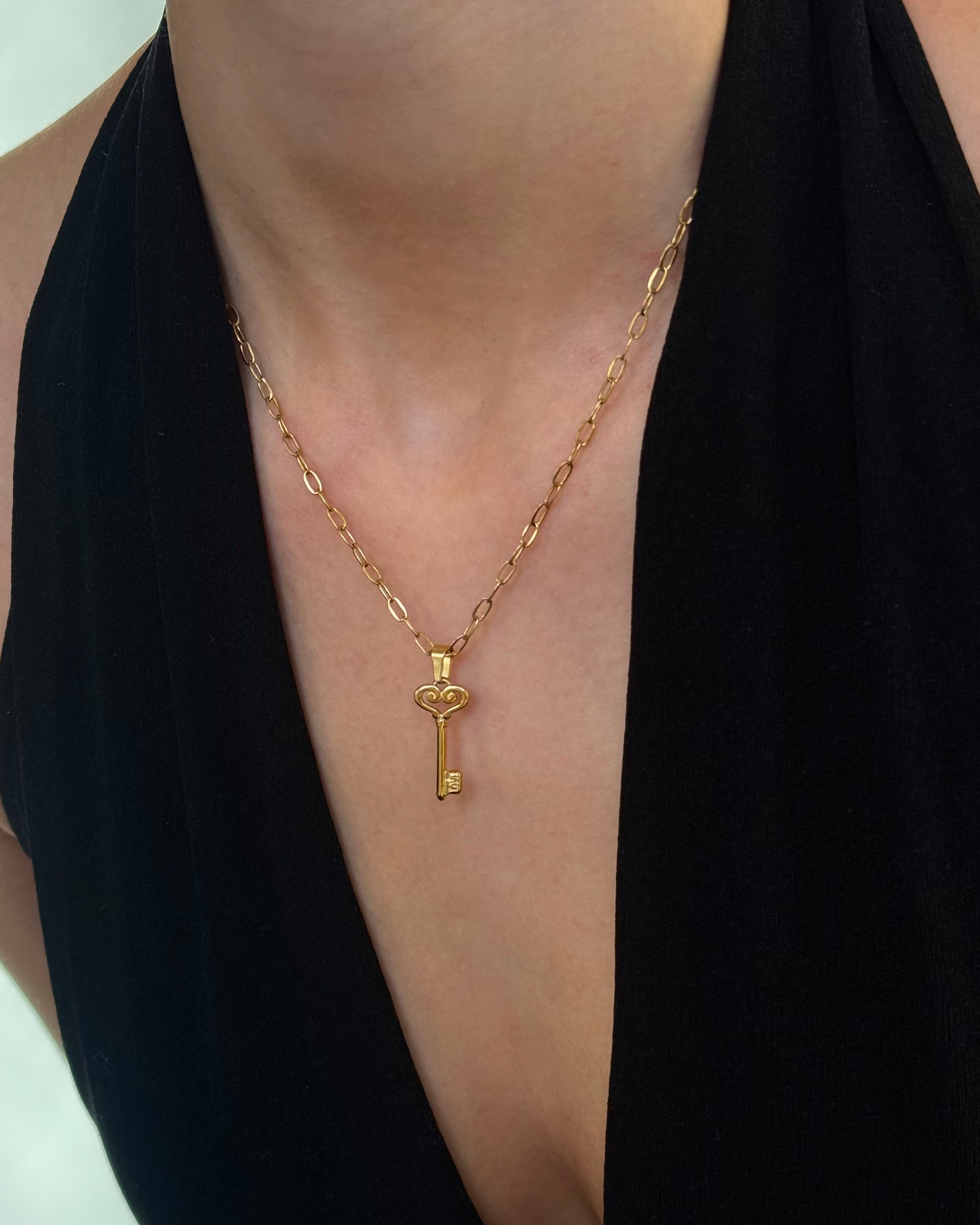Key Necklace Gold