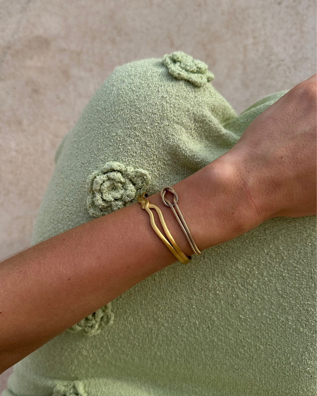 Knot Bangle Gold
