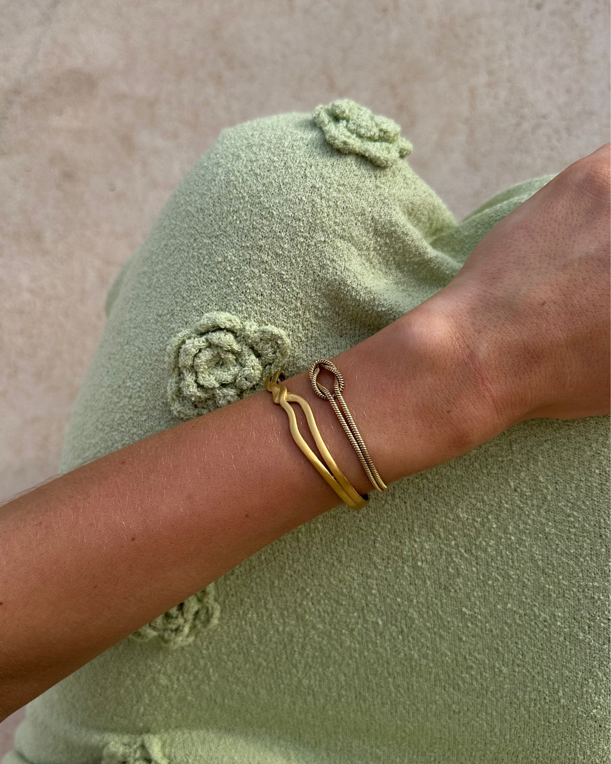 Knot Bangle Gold