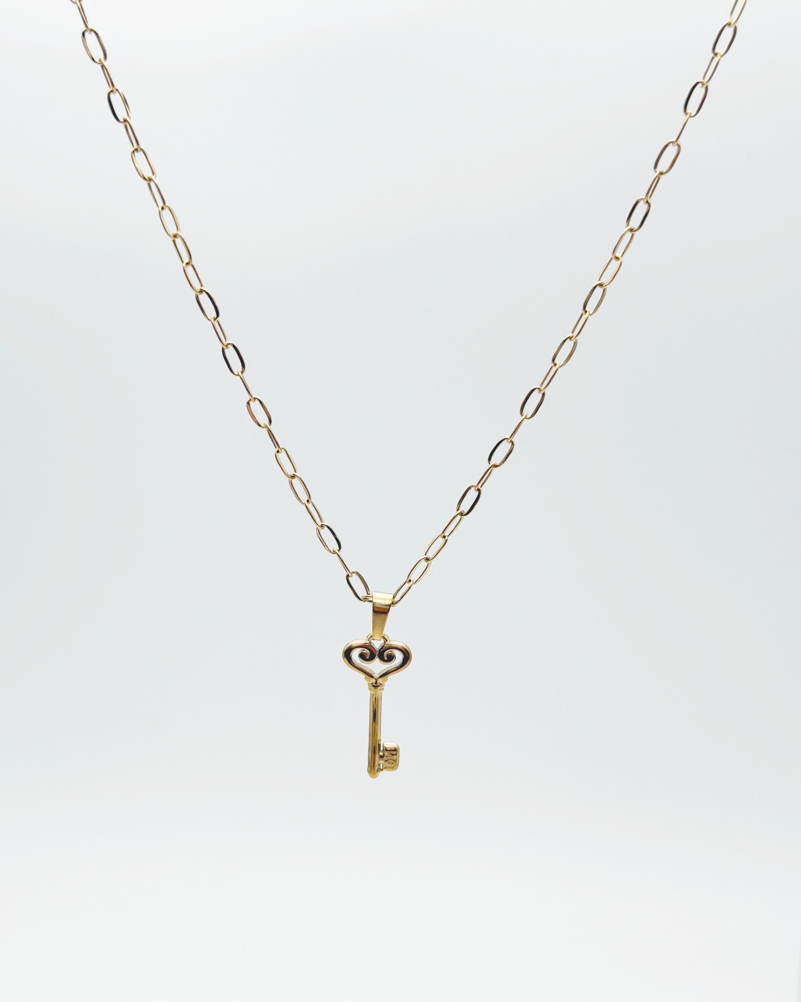 Key Necklace Gold