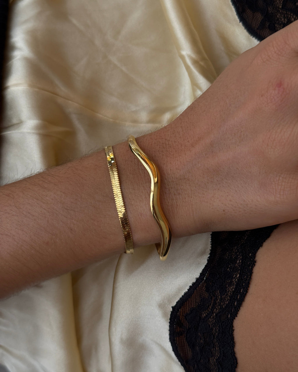 Bone Bracelet M-001937