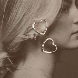 Simple Heart Earrings Gold