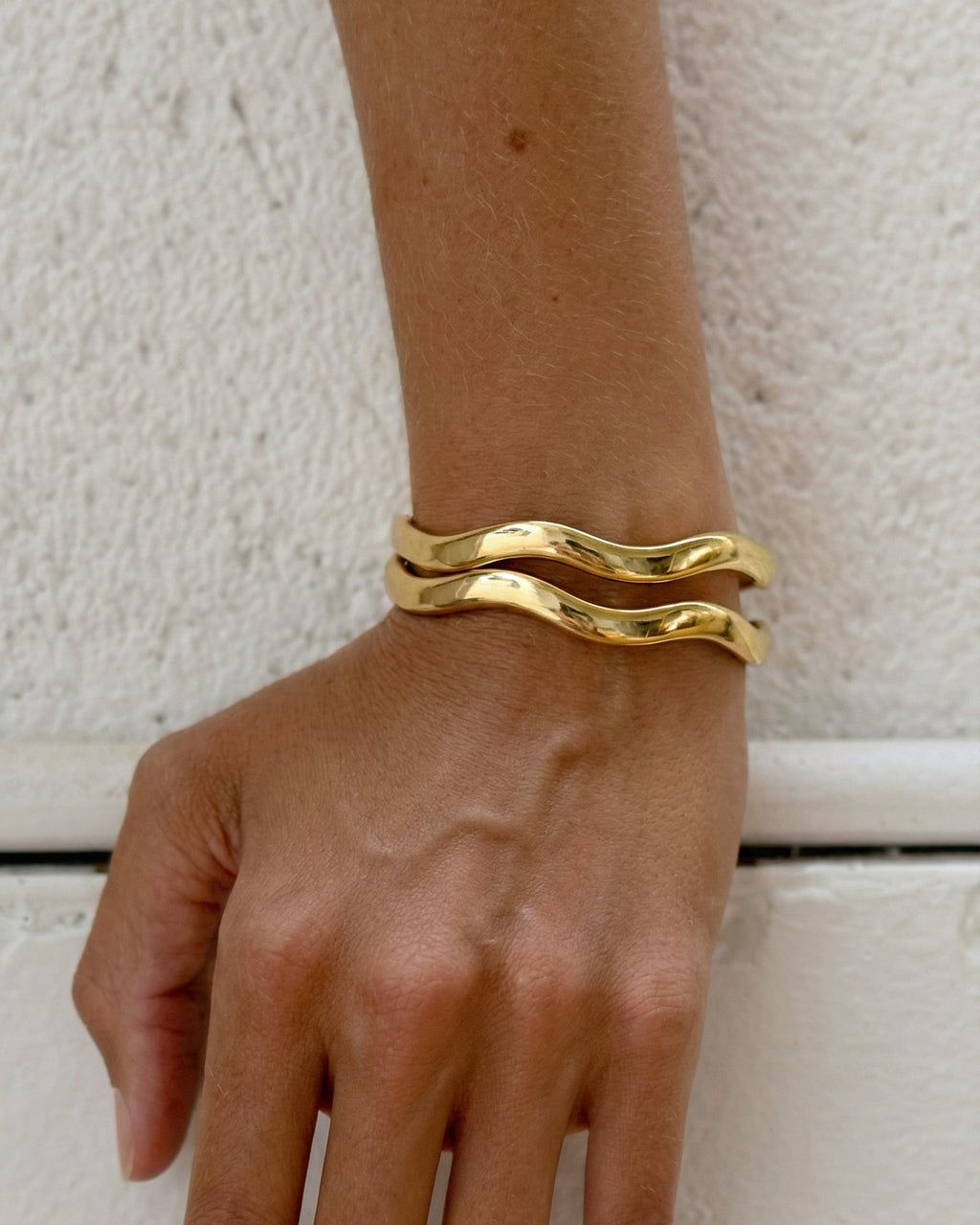 Wavy Bangle