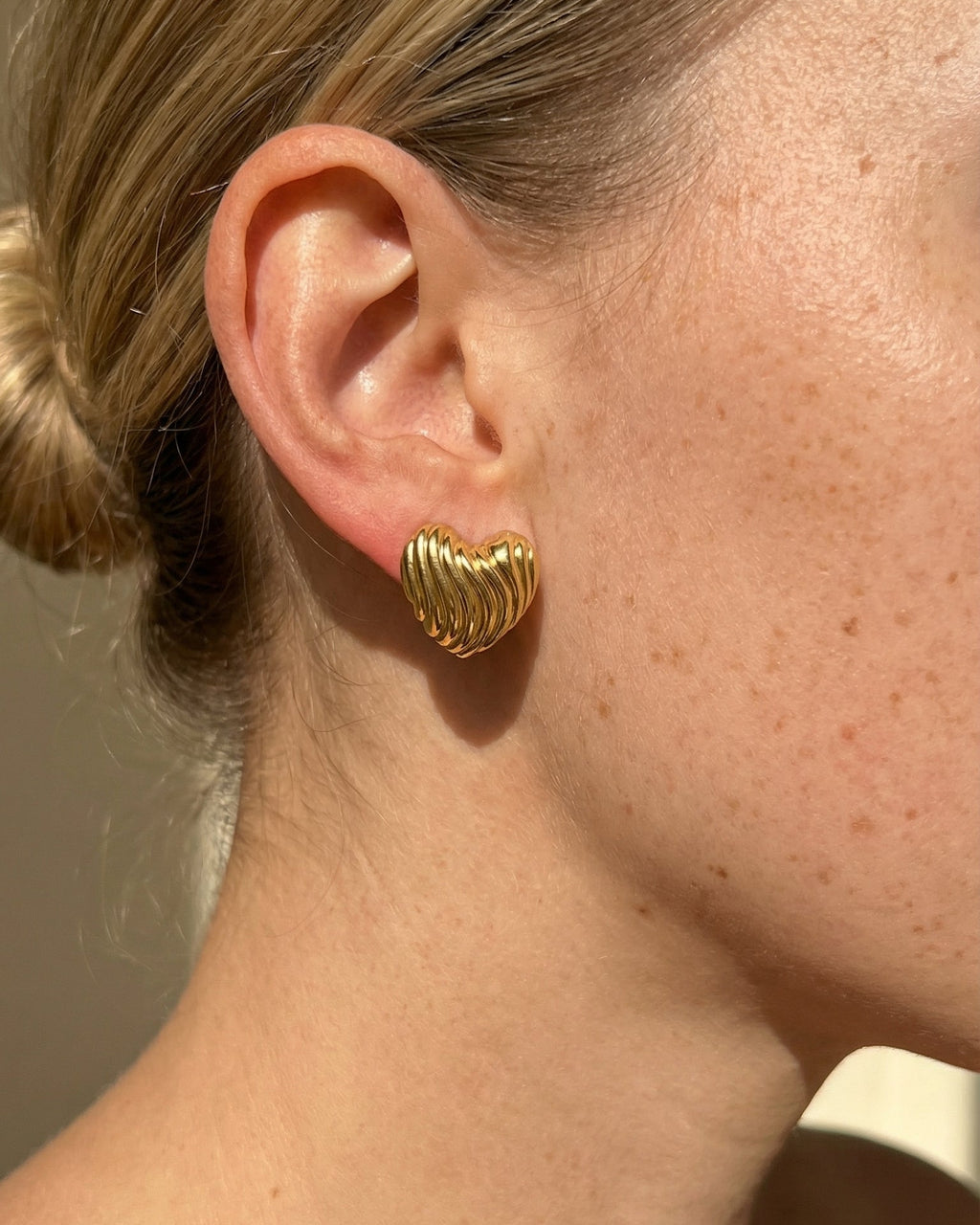 Wavy Heart Earrings