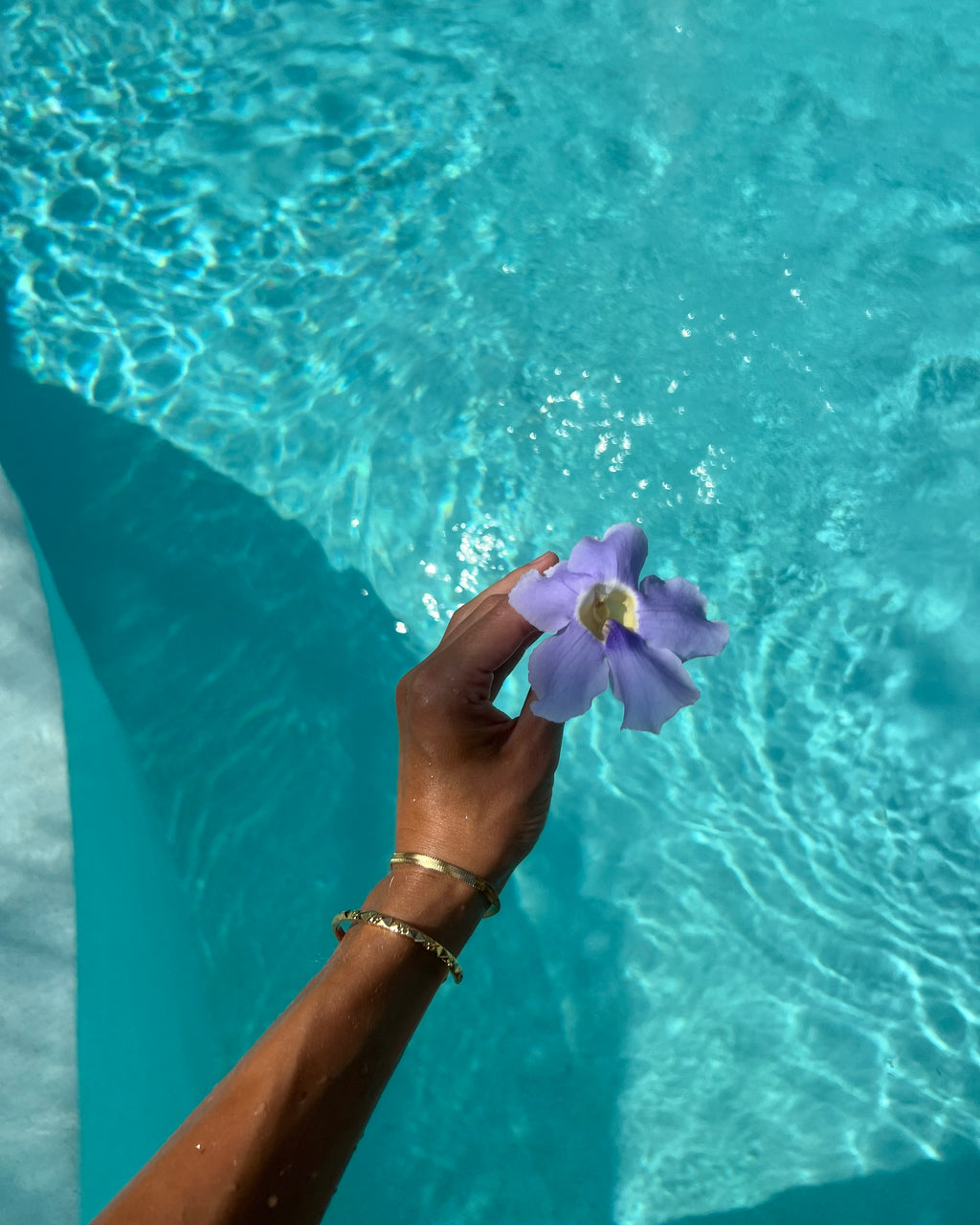 Flower Bangle Gold