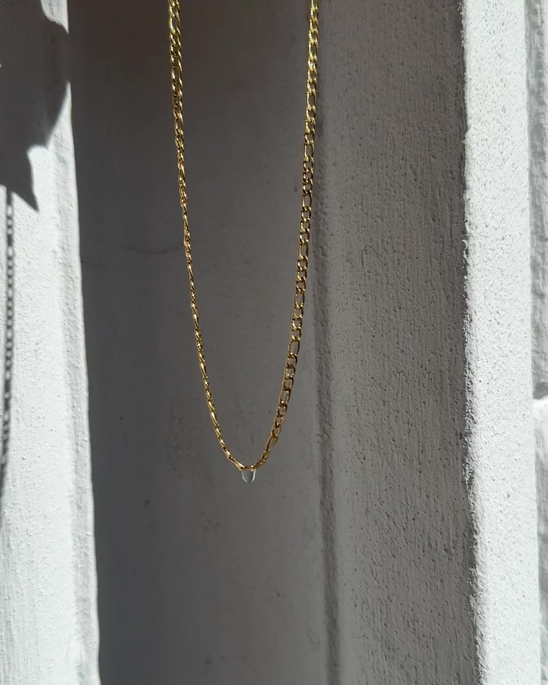 Delicate Chain